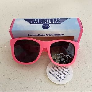 Babiators Think Pink! Navigator